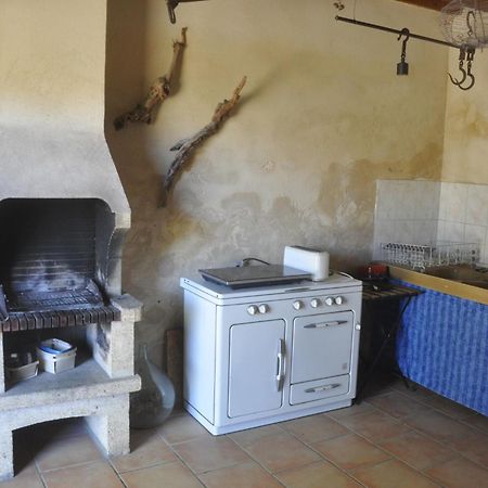 Hotel La Ferme De Tonton Jules 2 Entraigues-sur-la-Sorgue Esterno foto