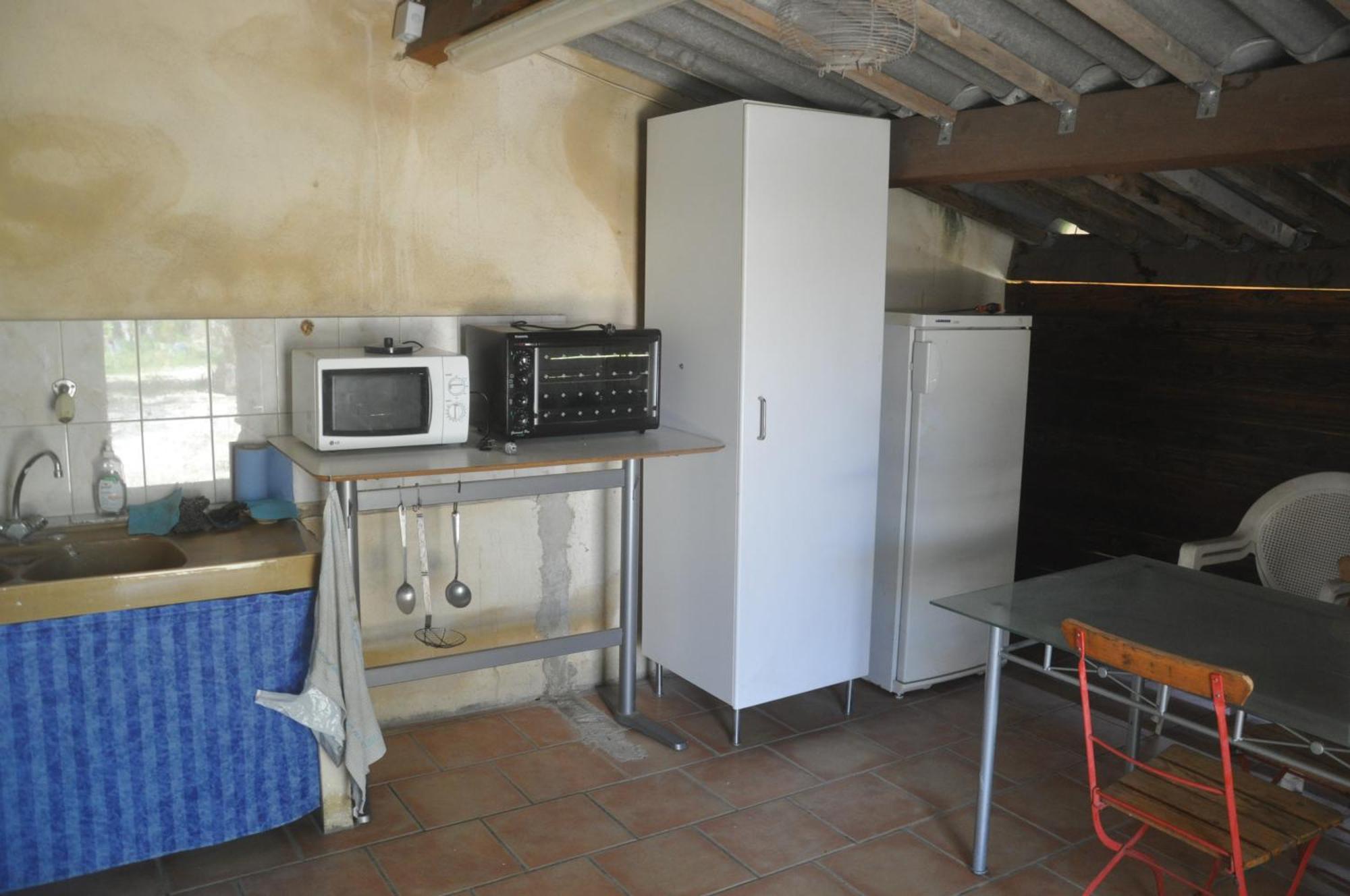 Hotel La Ferme De Tonton Jules 2 Entraigues-sur-la-Sorgue Esterno foto